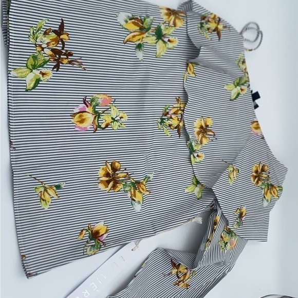 Lumiere Urban Outfitters Floral Striped Off Shoulder Blouse Spring Summer NWT - Picture 3 of 3